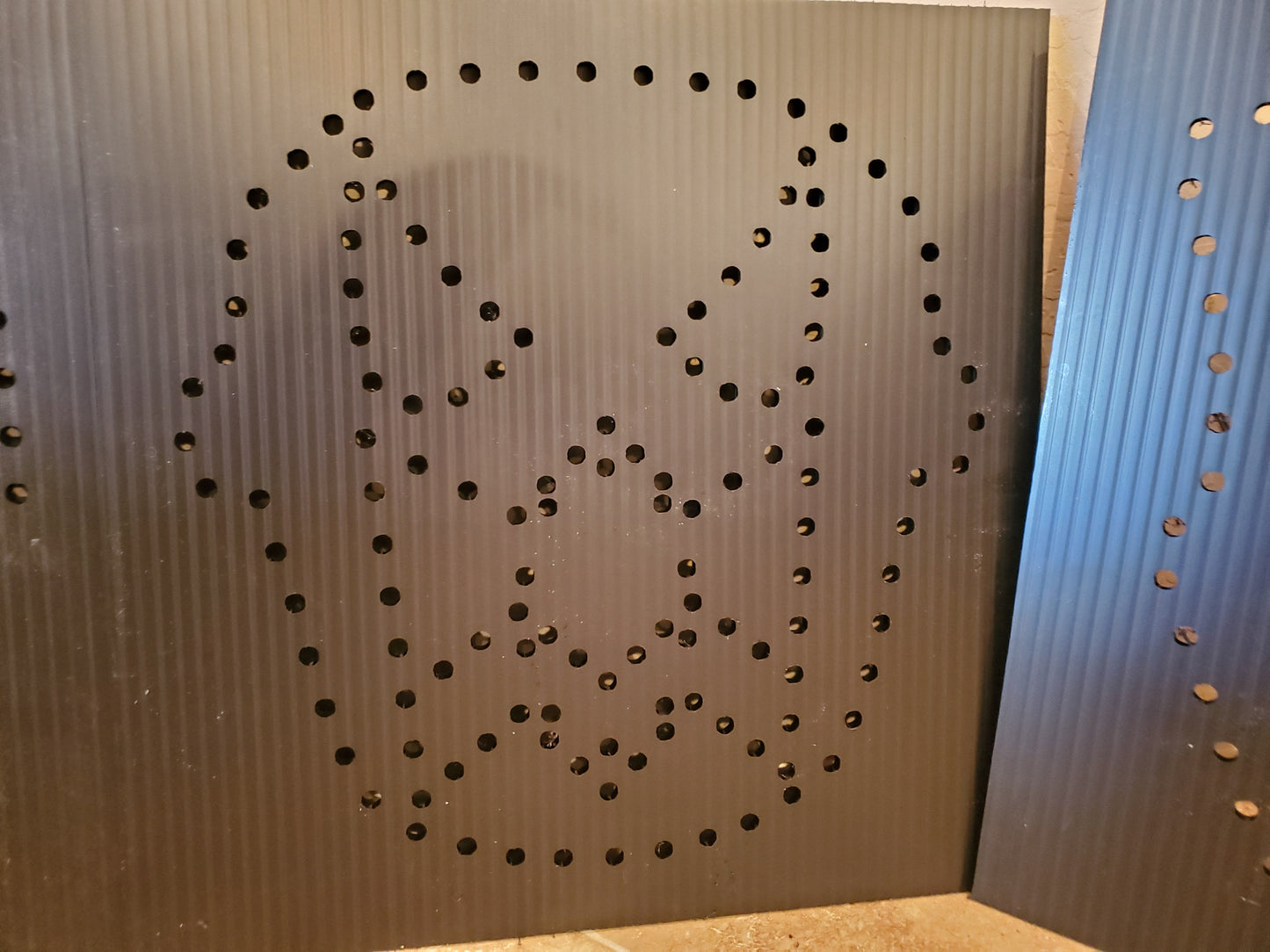 Monster Face 4 Pack 22 Inch