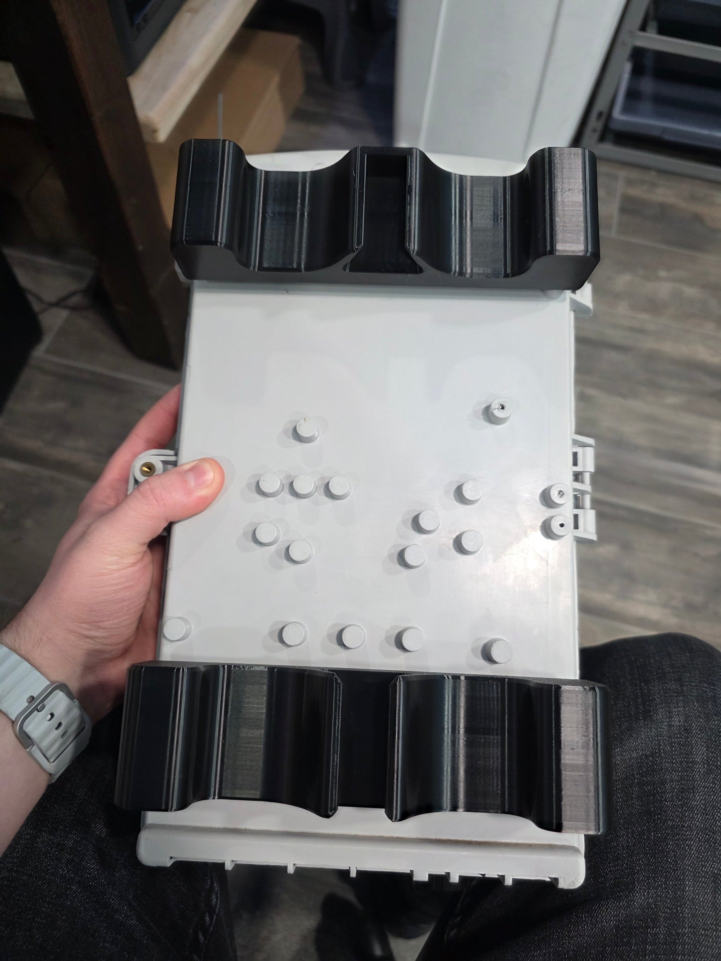 U-Post Enclosure Mount