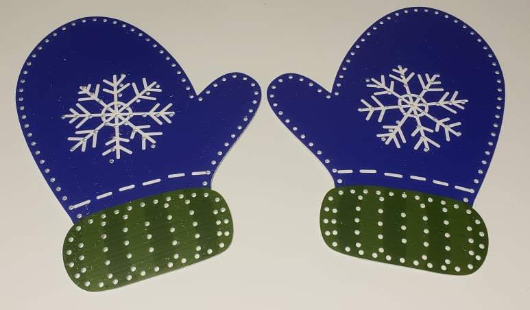 IMPRESSION Pair of Mittens