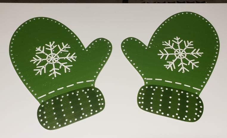 IMPRESSION Pair of Mittens