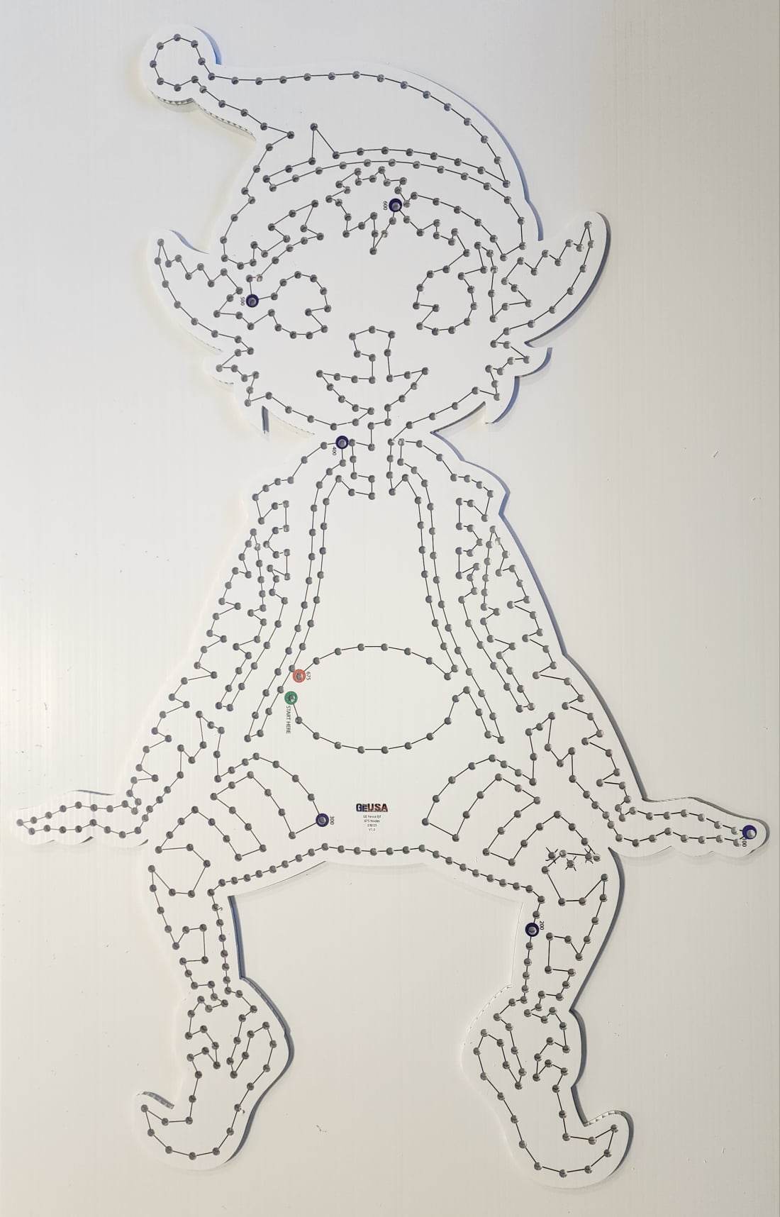 IMPRESSION Fence Elf