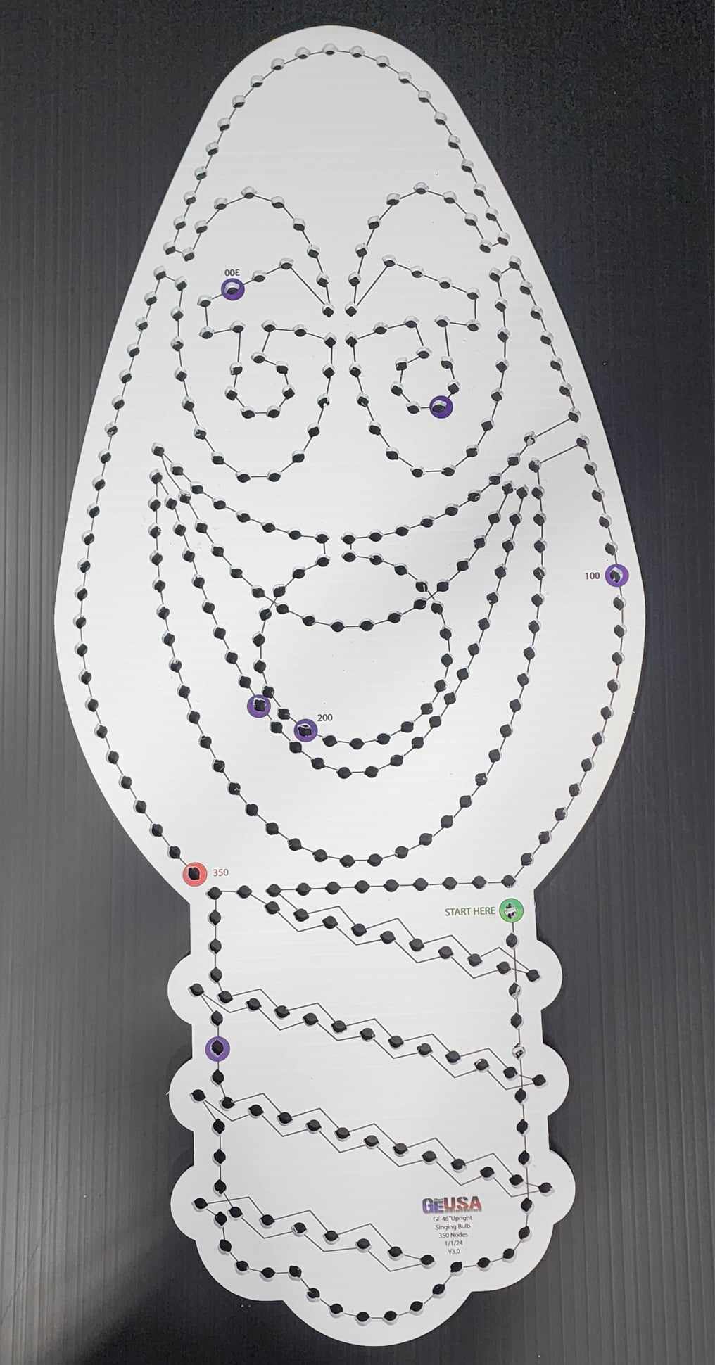 Twinkly Singing Bulb 46 Inch 350 Node