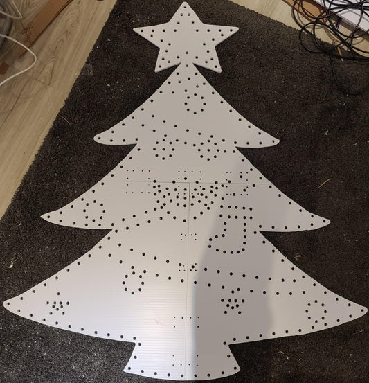 5ft singing Christmas Tree