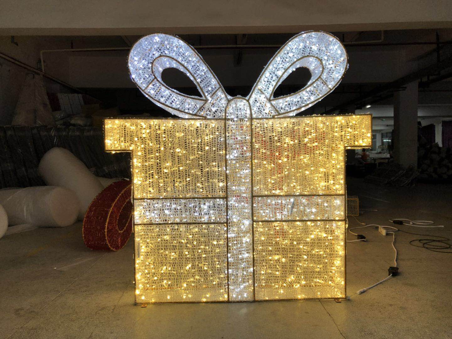 Giant Pre-Lit LED Gift Box - Warm White & Cool White